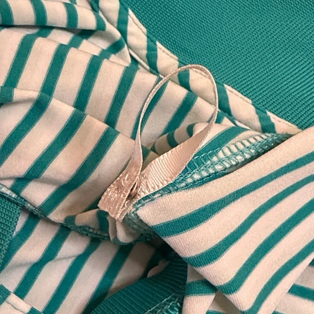 Vineyard Vines womens medium tank top golf polo Teal White stripe performance